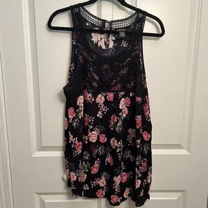 Torrid - Floral & Lace Sleeveless Blouse - Size 2